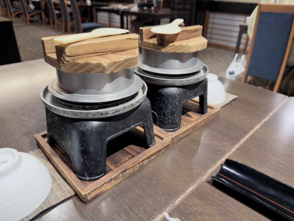 山形米つや姫の釜炊きご飯
