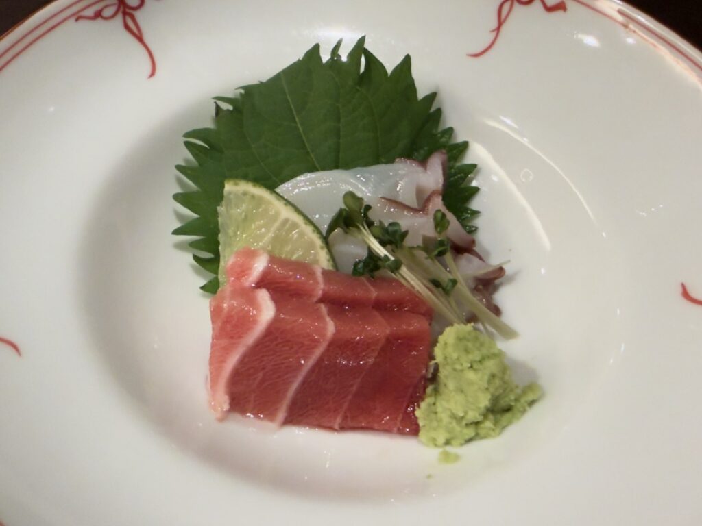 夕食のお刺身 マグロと蛸